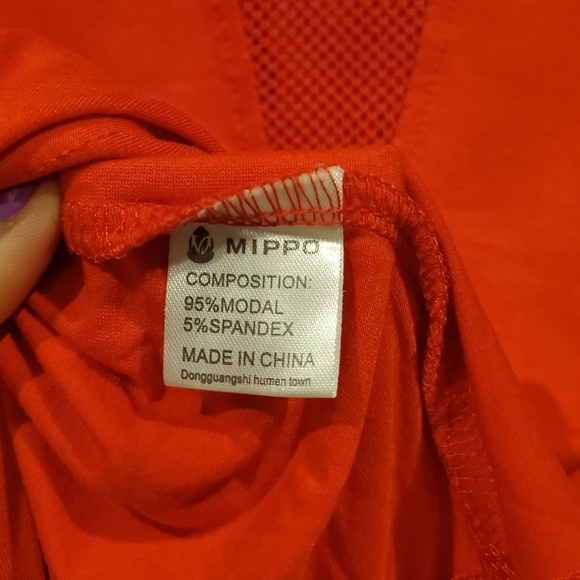 Red athletic tie back mesh tank top - Picture 11 of 12